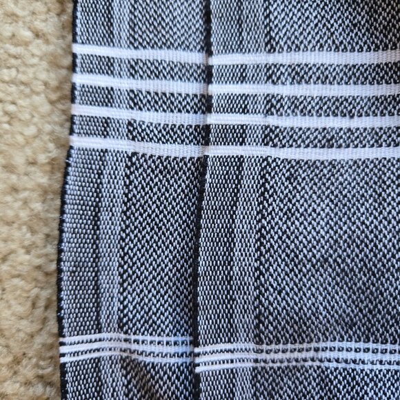 NWT Creme de la Creme Oversized Fringed Scarf Wrap Navy White Linen Cotton - Picture 6 of 8